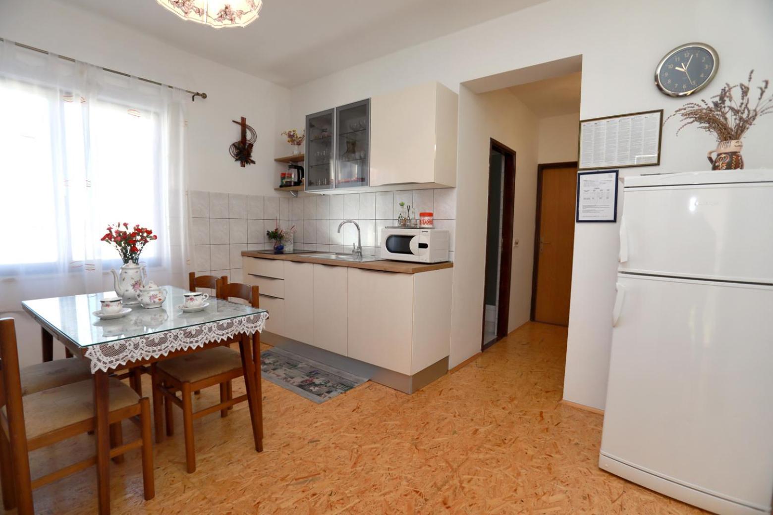 Apartments Irena Трогір Екстер'єр фото